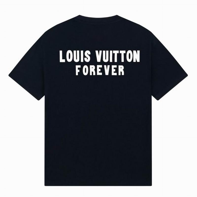 Louis Vuitton Men's T-shirts 930